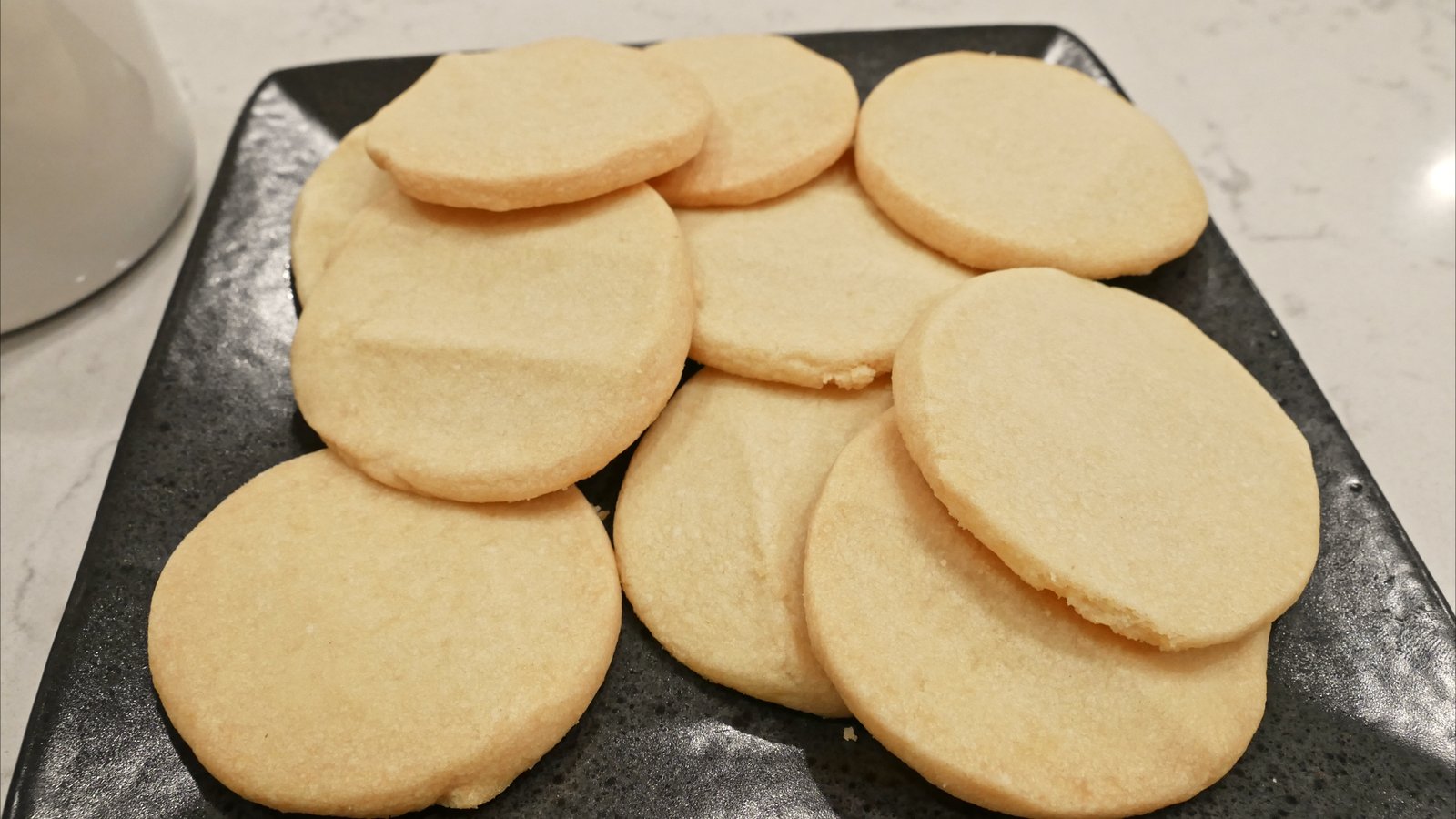 The Best 3 Ingredient Shortbread Cookies (Buttery & Soft)