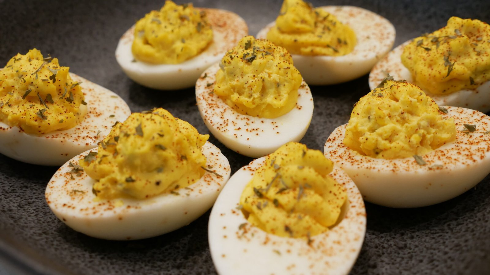 The Best Deviled Eggs (Creamy)