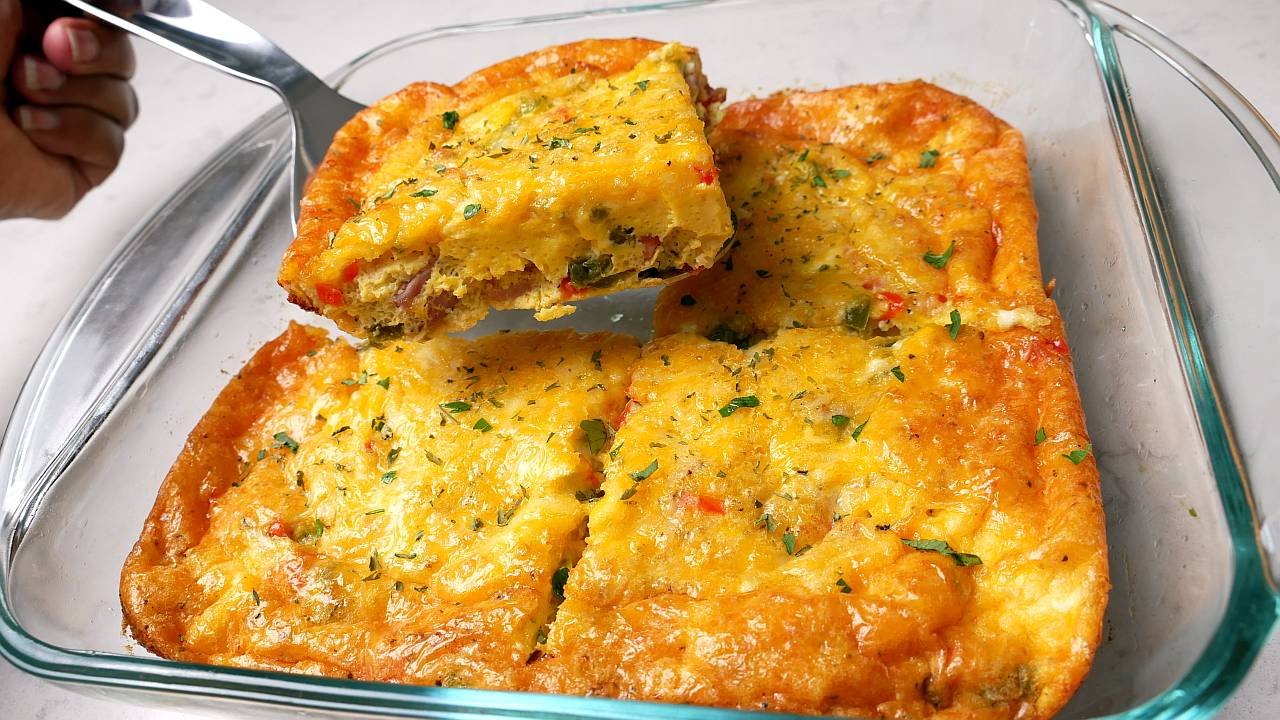 Easy Baked Denver Omelette Recipe (Fluffy & Cheesy) Easy Baked Denver Omelette Recipe (Fluffy & Cheesy)